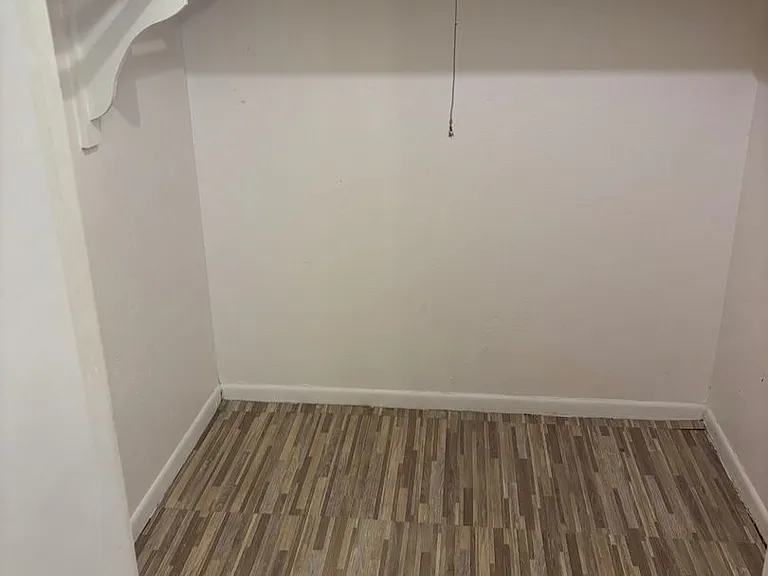 Pleasun Apartments at Pleasant — Photo 8