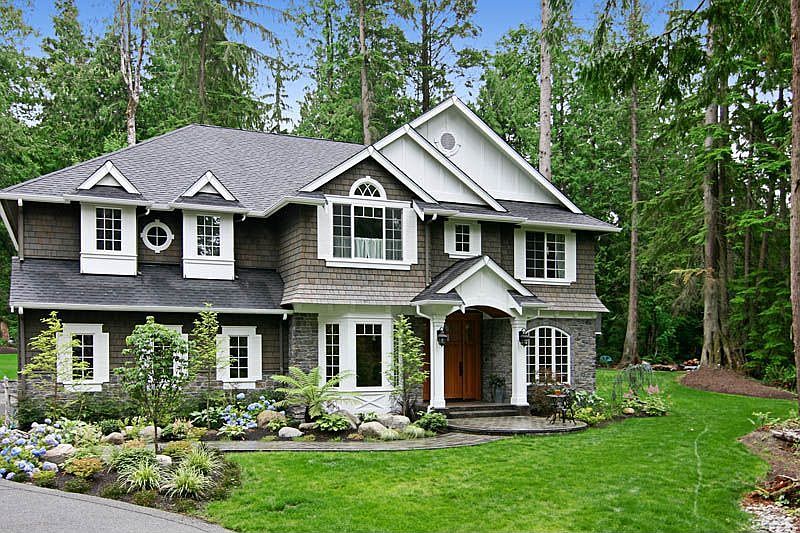 Craftsman Meets Traditional