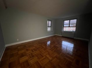 69-11 197th St #1, Fresh Meadows, NY 11365