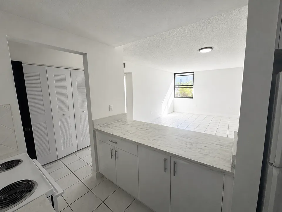 6565 W 2nd Ct #204