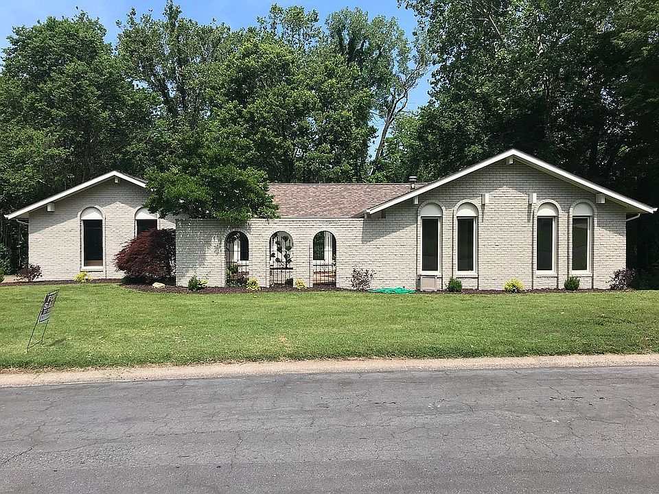 1st image of 36 Glendale Dr
