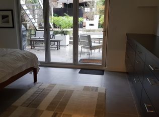 210 1/2 E Taylor St, Savannah, GA 31401