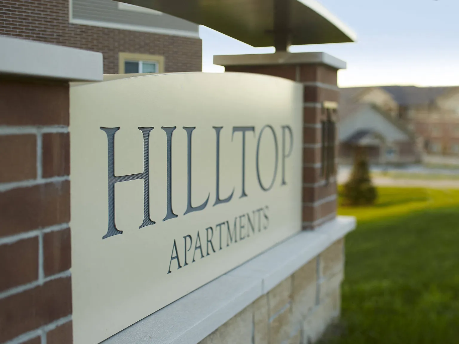 Hilltop Apartments — Photo 1