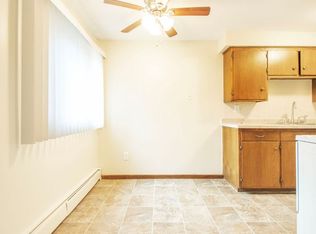 101 Glenbrook Rd N APT 6, Wayzata, MN 55391