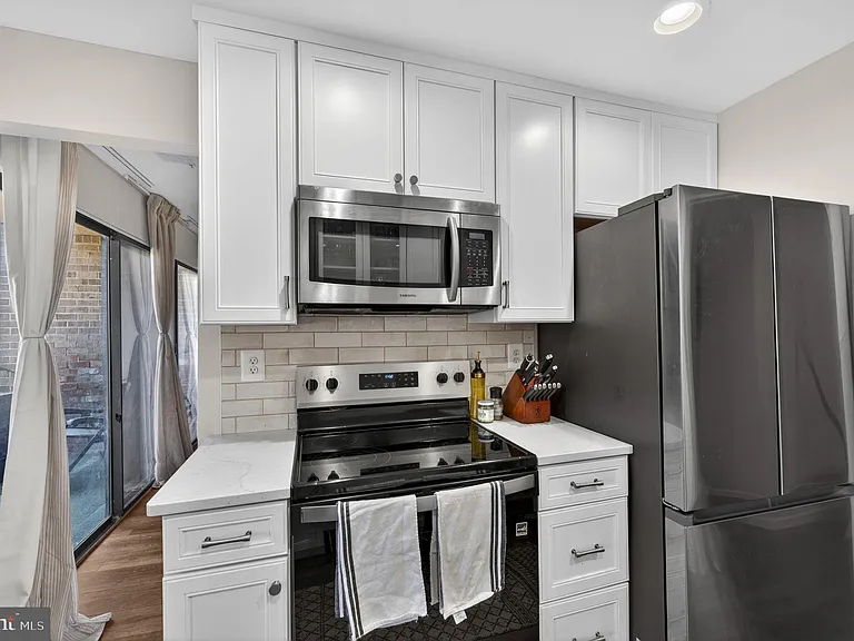 517 Florida Ave #T4 — Photo 15