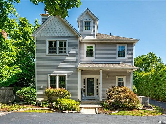 3rd image of 76 Smith Avenue