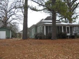 1621 Cedar St, Van Buren, AR 72956