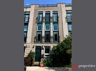 1704 W Pearson St, Chicago, IL 60622