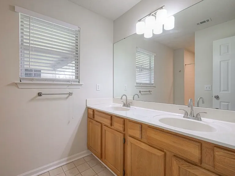 2729 Kennedy Ct #2729 — Photo 7