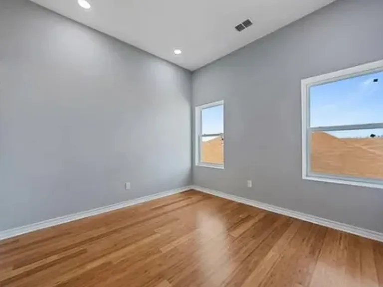 4633 Virginia Ave #101 — Photo 9