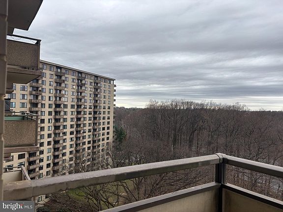 3rd image of 5225 Pooks Hill Rd APT 1326N