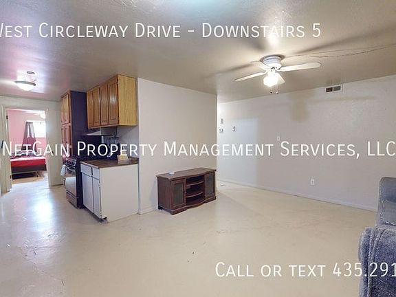 4th image of 405 W Circleway Dr #5