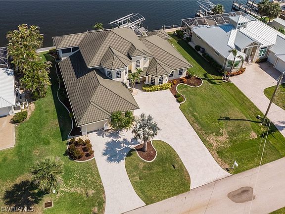 2nd image of 2823 SW 43rd Ln