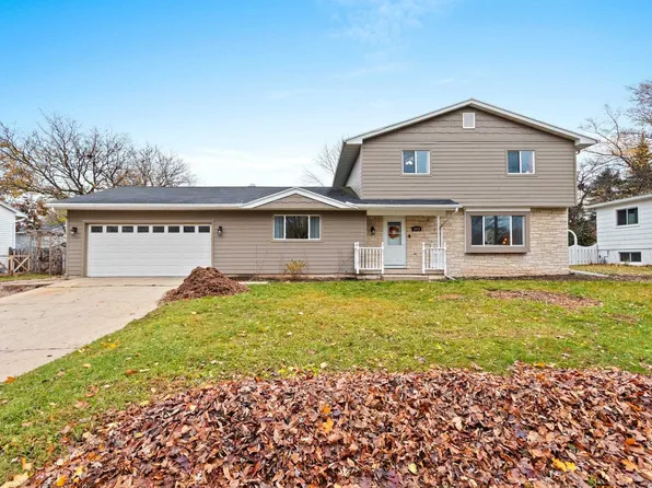 1222 Lynrose Ln, Neenah, WI 54956