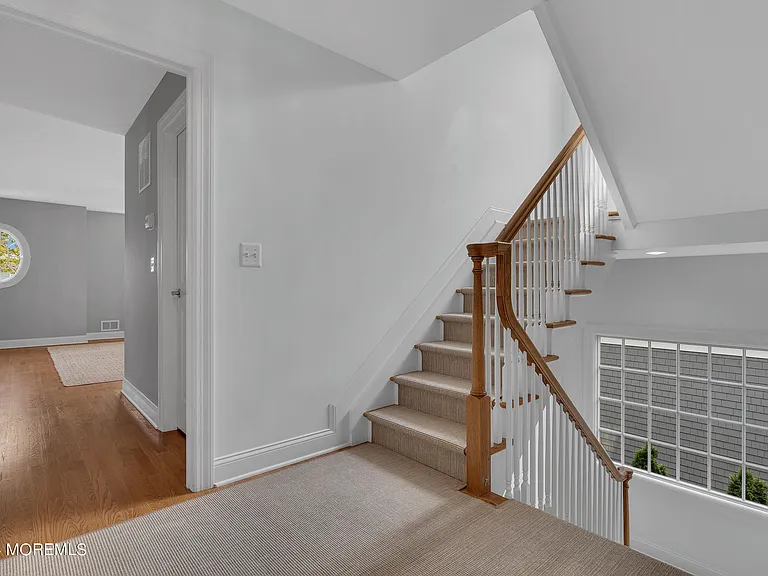 314 Jersey Ave — Photo 15