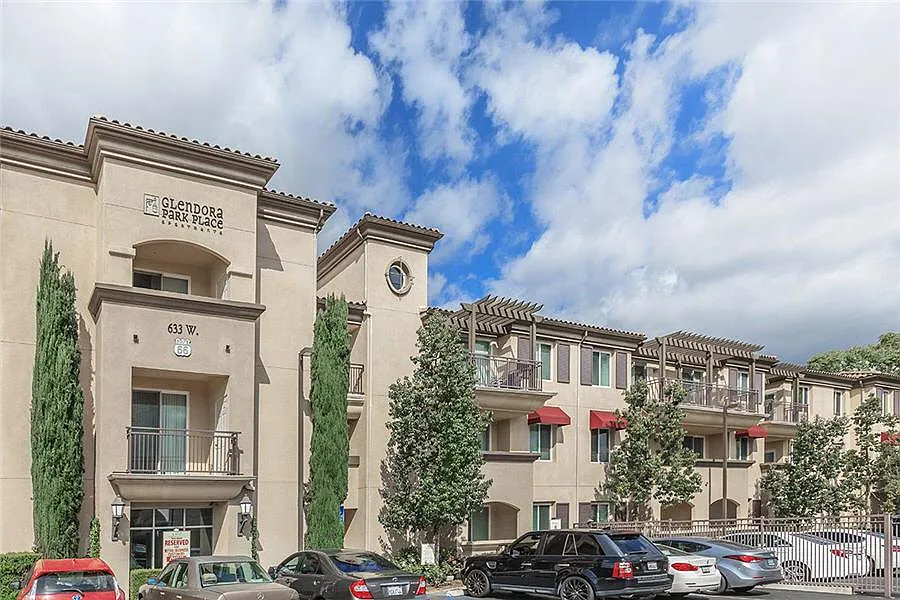 Glendora Park Place — Photo 2