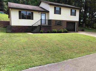 139 Ashlee Rd, Huntington, WV 25704