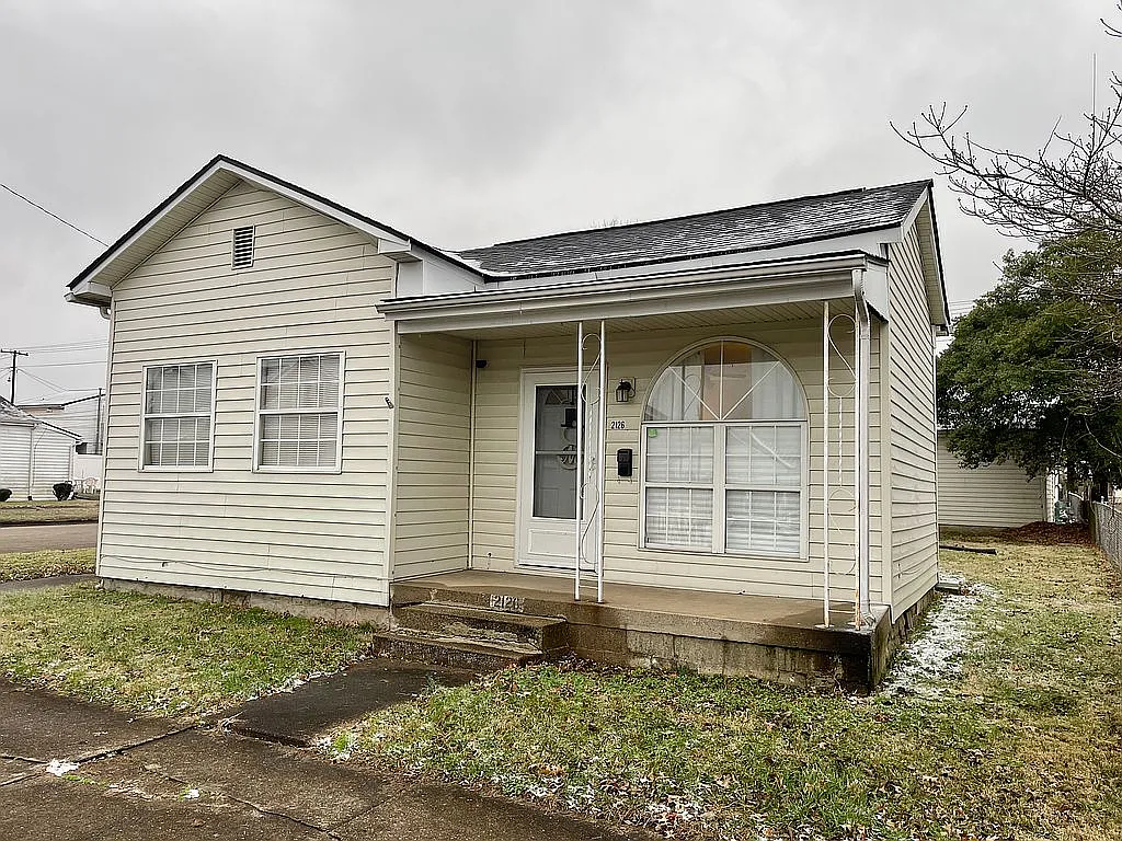 2126 S 6th St photo 1