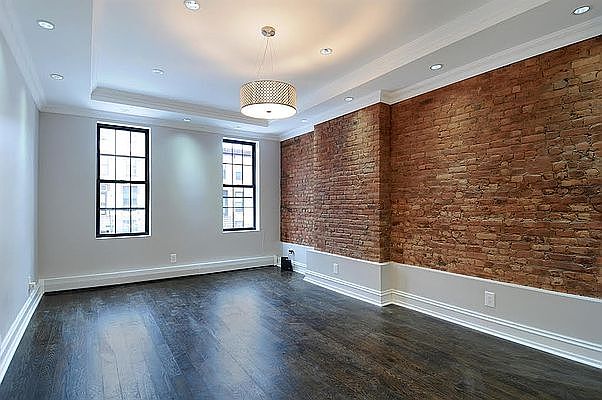 1st image of 326 Quincy St APT 1