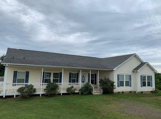 1101 Gambetta Rd, Galax, VA 24333