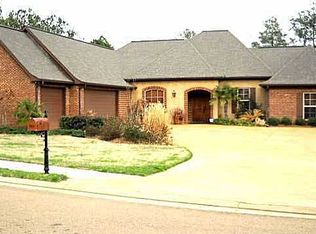 142 Woodlands Glen Cir, Brandon, MS 39047