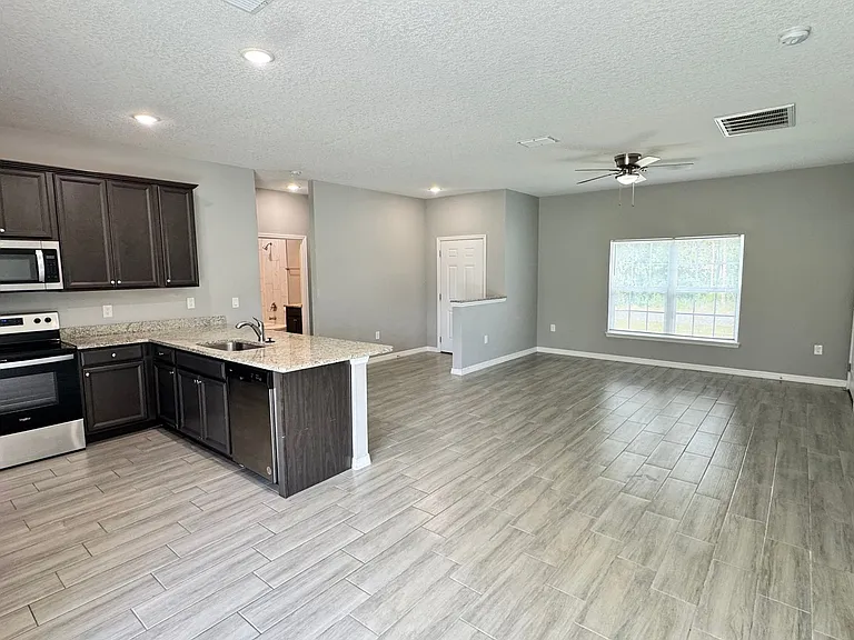 2613 Tolman Ave SE — Photo 23