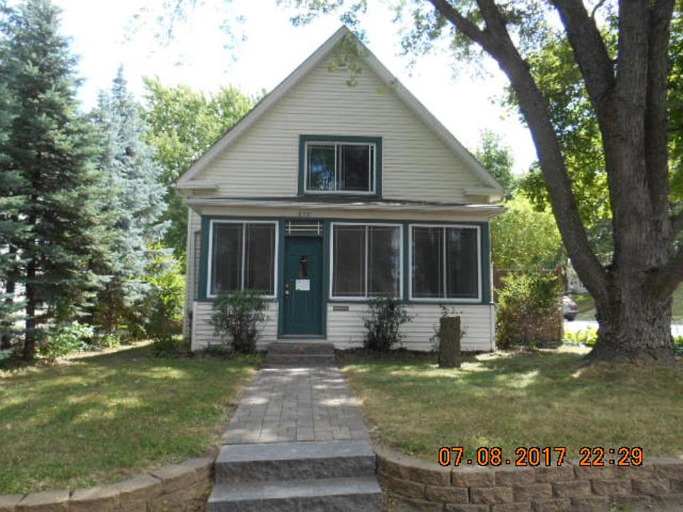 1st image of 876 Manomin Ave