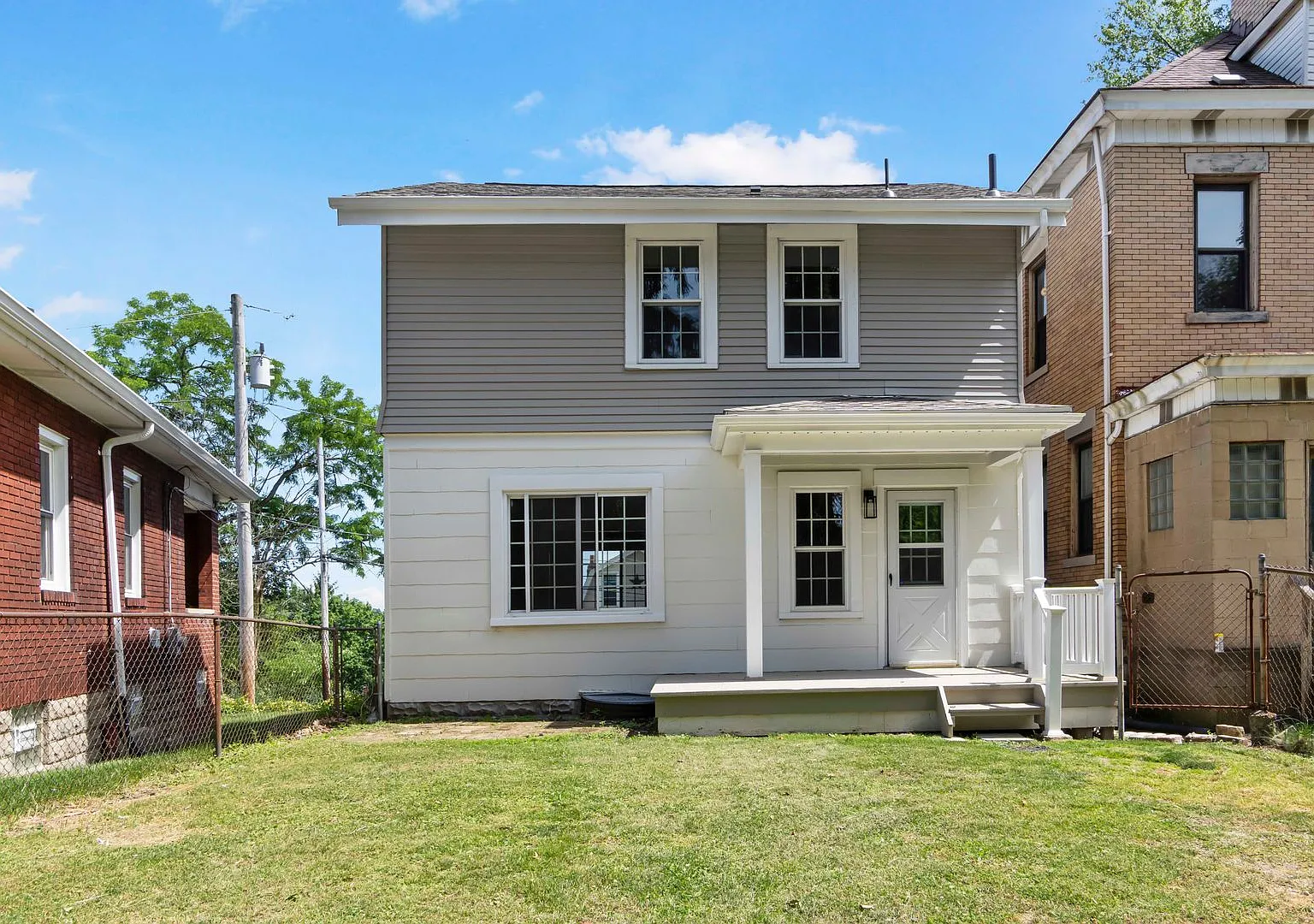 Ready For Move-In!! Check Out This Stunning 3 Bedroom / 2 Bath Home In Westview! — Photo 3