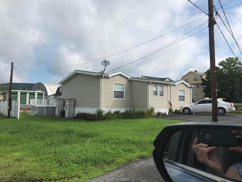 2nd image of 21 McAndrew St