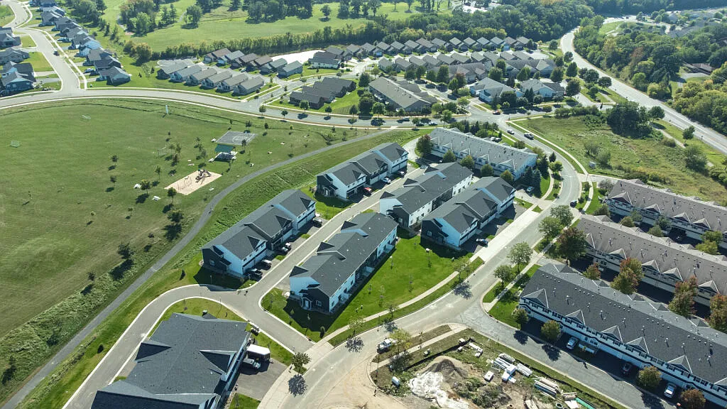 Dawes Place Townhomes — Photo 2