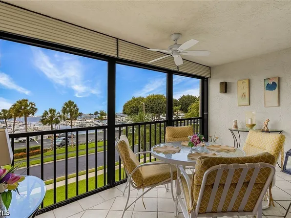 4821 S Landings Dr APT 205, Fort Myers, FL 33919