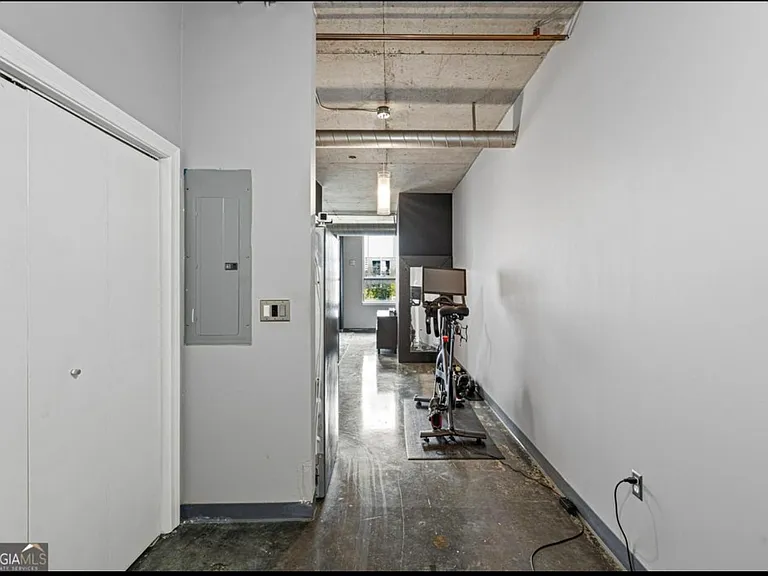 115 W Peachtree Pl NW #413 — Photo 5