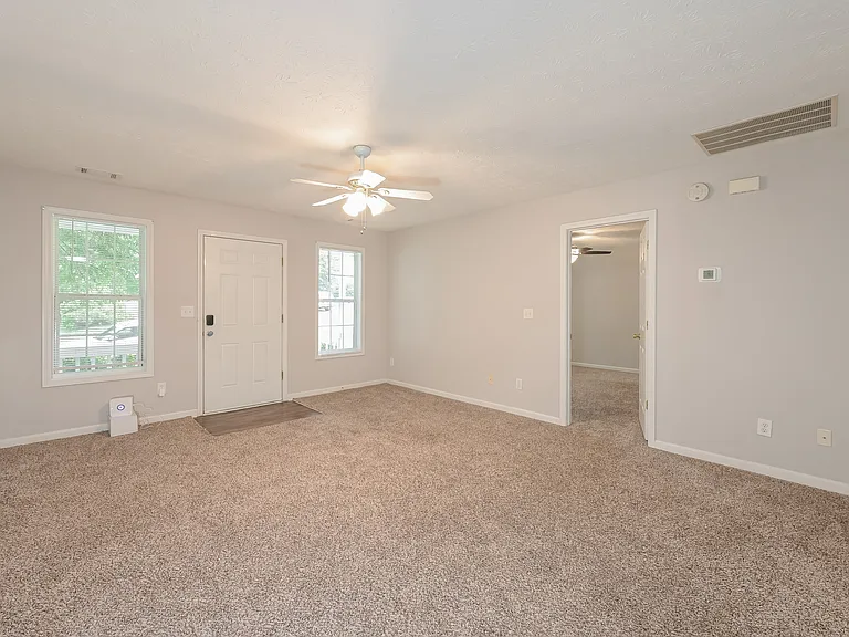 350 Mary Alice Dr — Photo 8