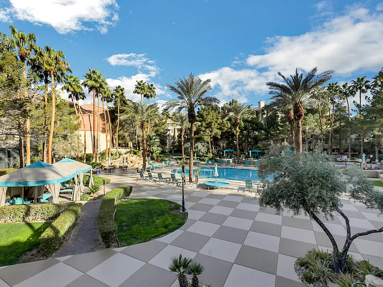 230 E Flamingo Rd #435 — Photo 15