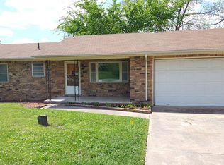 314 S Division St, Coweta, OK 74429
