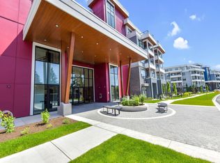 6270 Gooseberry Dr #202, Surrey, BC V3S 0C8