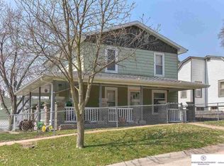 413 Maple St, Louisville, NE 68037