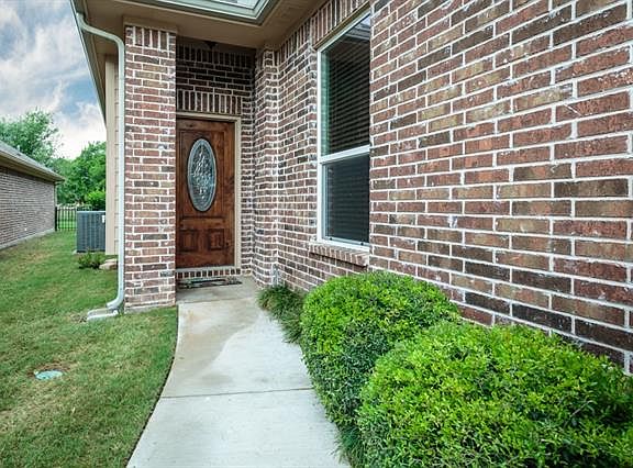 4th image of 3311 Crystal Clear Ct