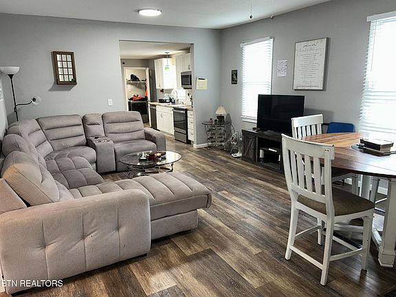 3rd image of 1874 Beech St