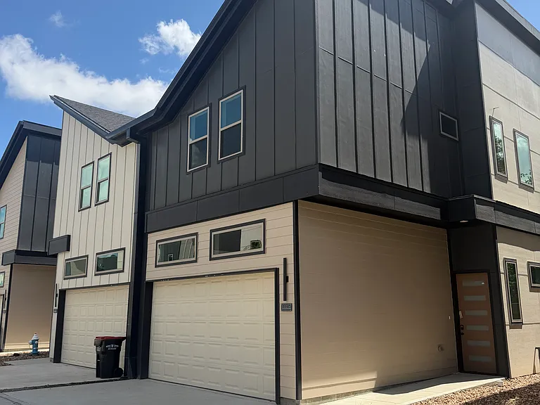 Cypress Manor Luxury Living — Photo 34