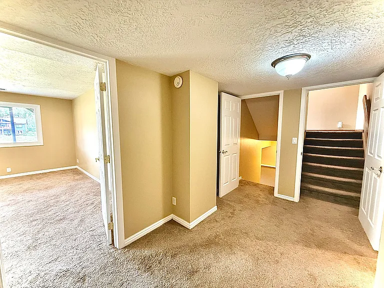 8730 N Silver Spur Rd — Photo 33