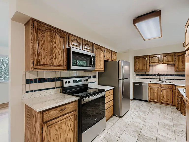 1290 Judson Dr — Photo 12