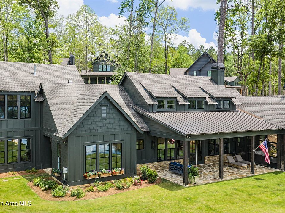 1st image of 275 Magnolia Way