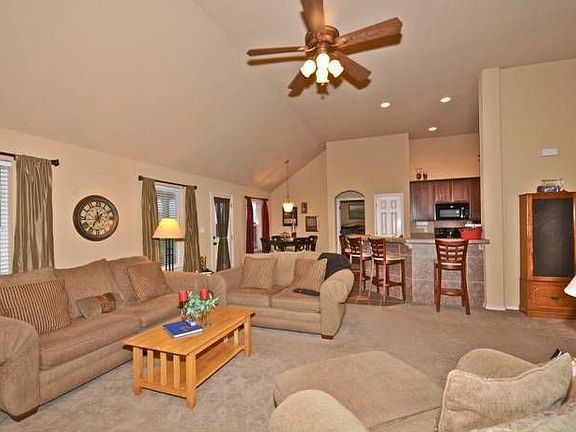 Spacious Family Room