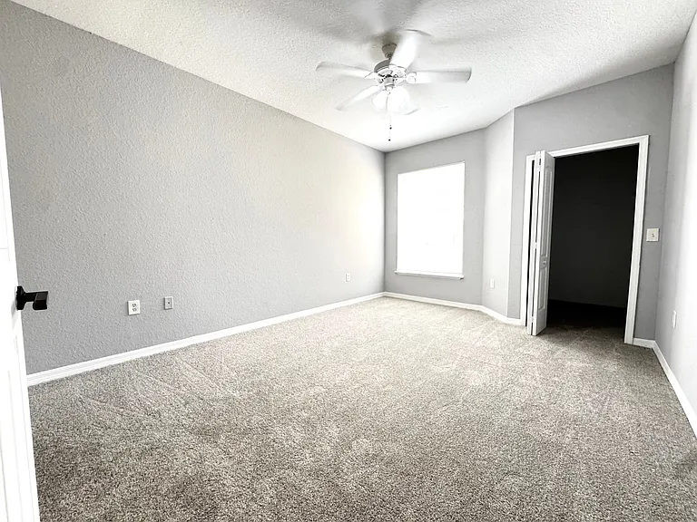 1100 Lake Shadow Cir #2204 — Photo 10