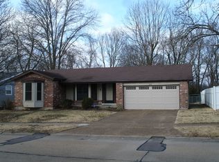 719 Wildview Ln, Manchester, MO 63021
