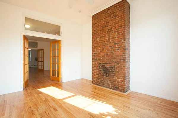 Rented by Dream Space Realty | media 12