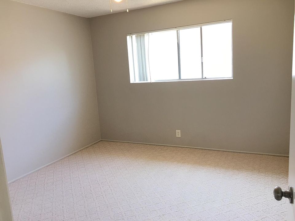 2nd image of 7327 Comstock Ave #7987237