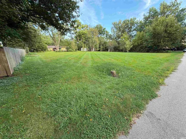 5318 Ruann Dr, Fort Wayne, IN 46835