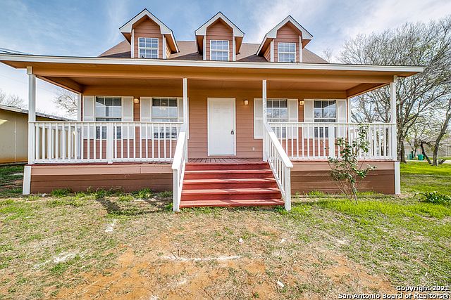 1st image of 305 Cantrell Ave